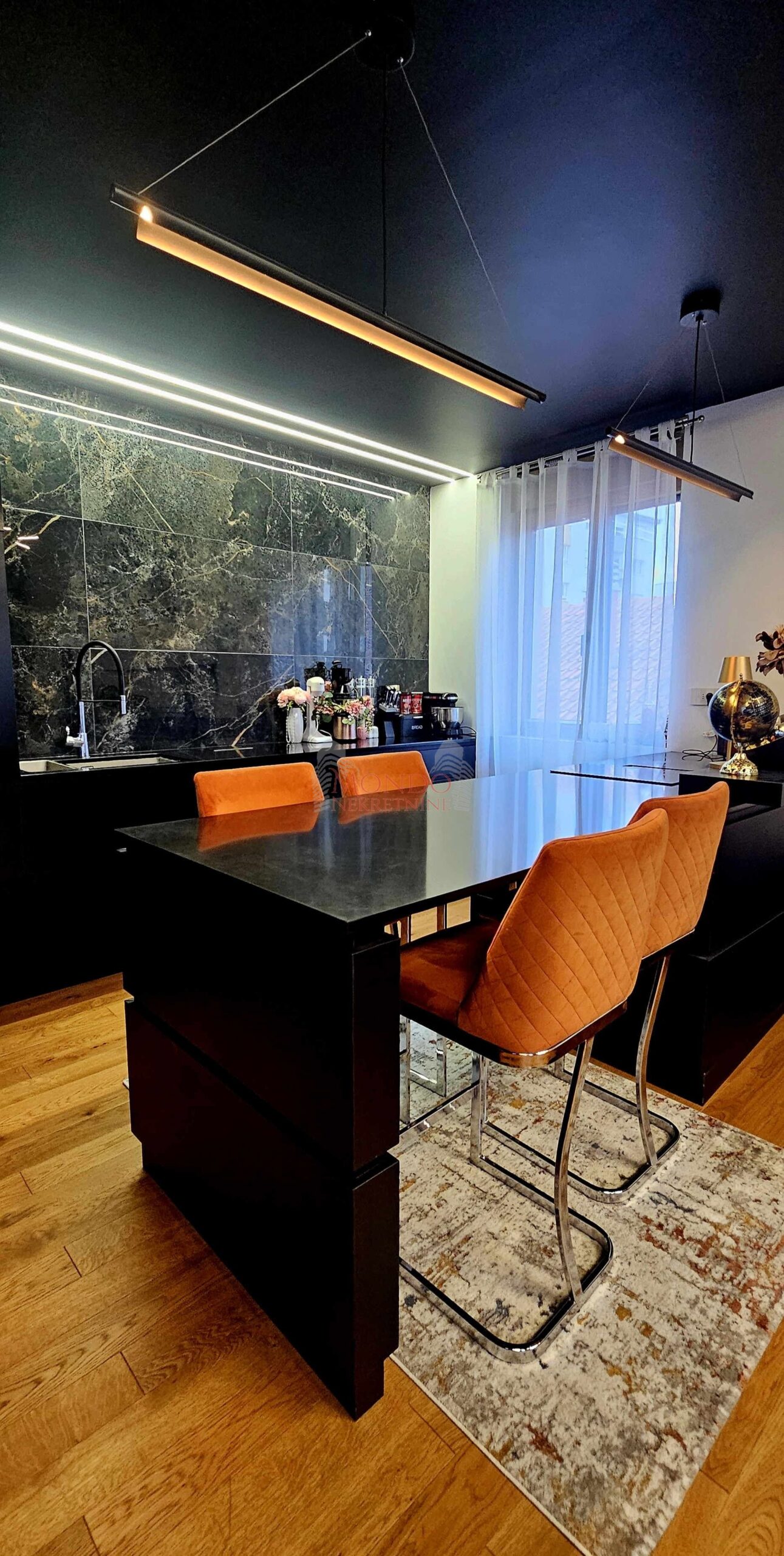 Lux  4.0 soban, 132 m2 + 46 m2, Pantelej