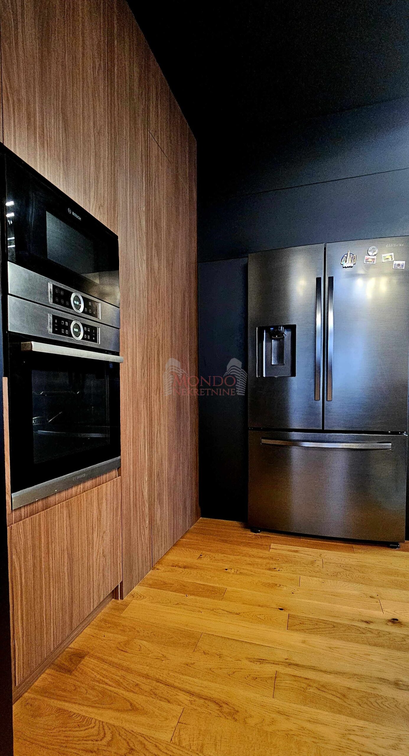 Lux  4.0 soban, 132 m2 + 46 m2, Pantelej