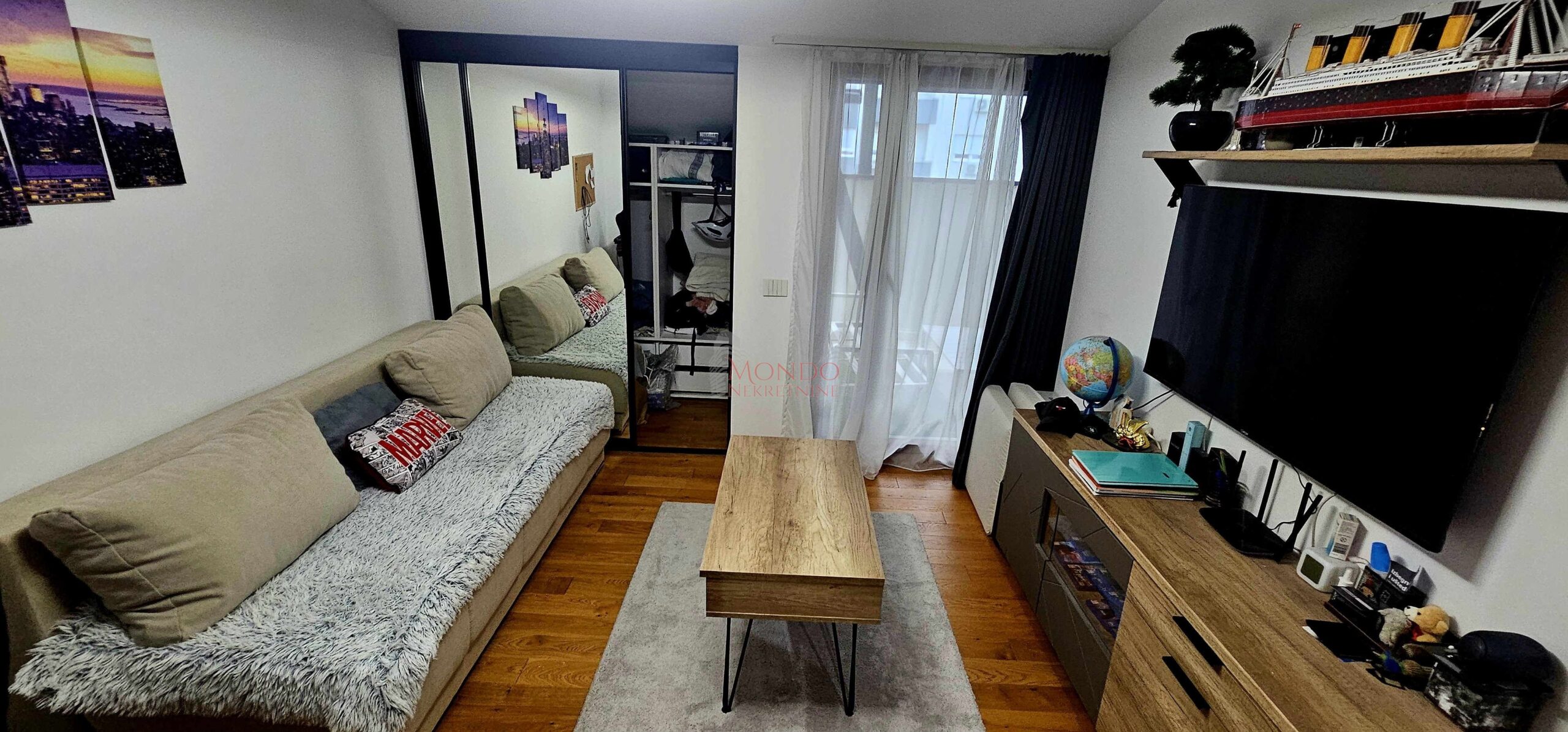 Lux  4.0 soban, 132 m2 + 46 m2, Pantelej