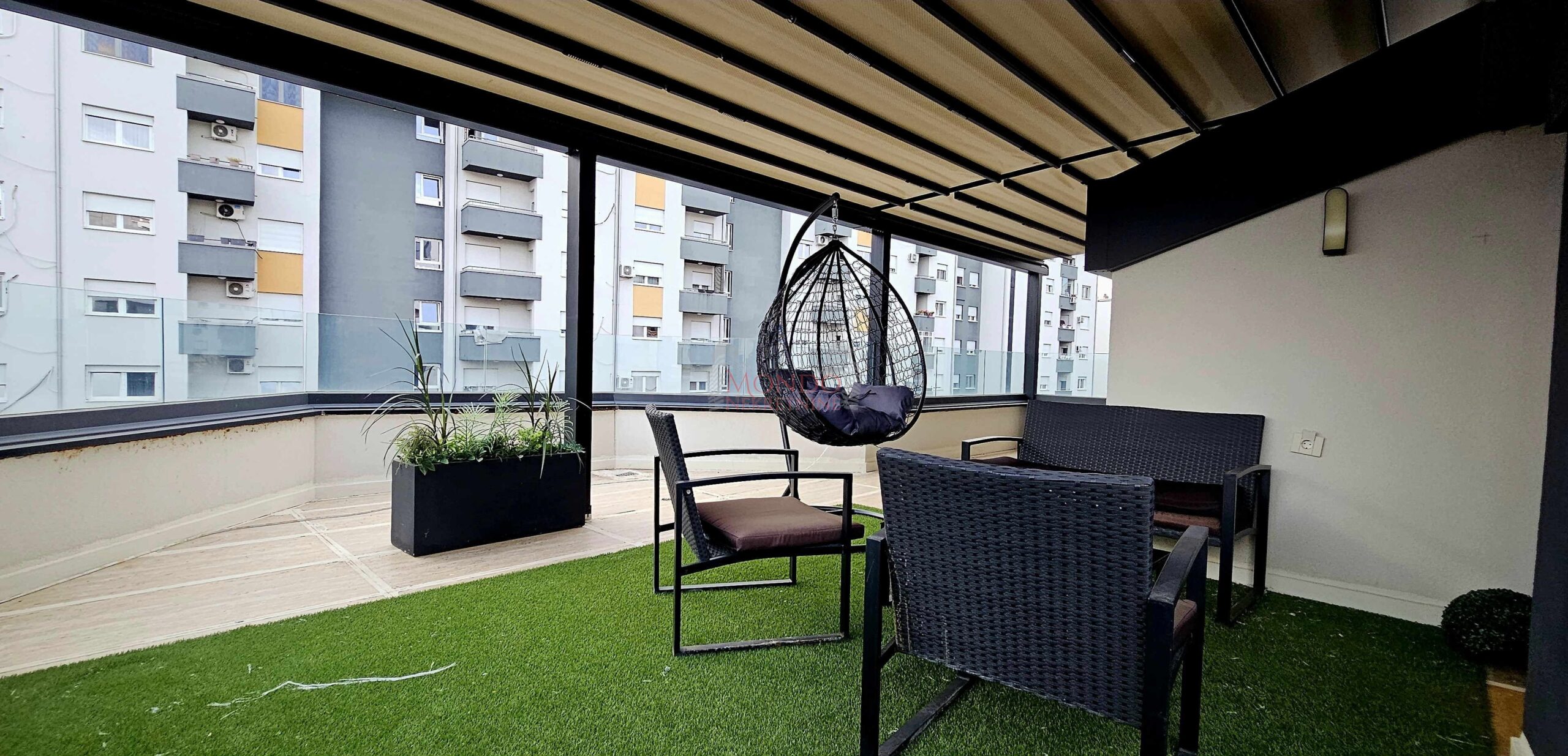 Lux  4.0 soban, 132 m2 + 46 m2, Pantelej