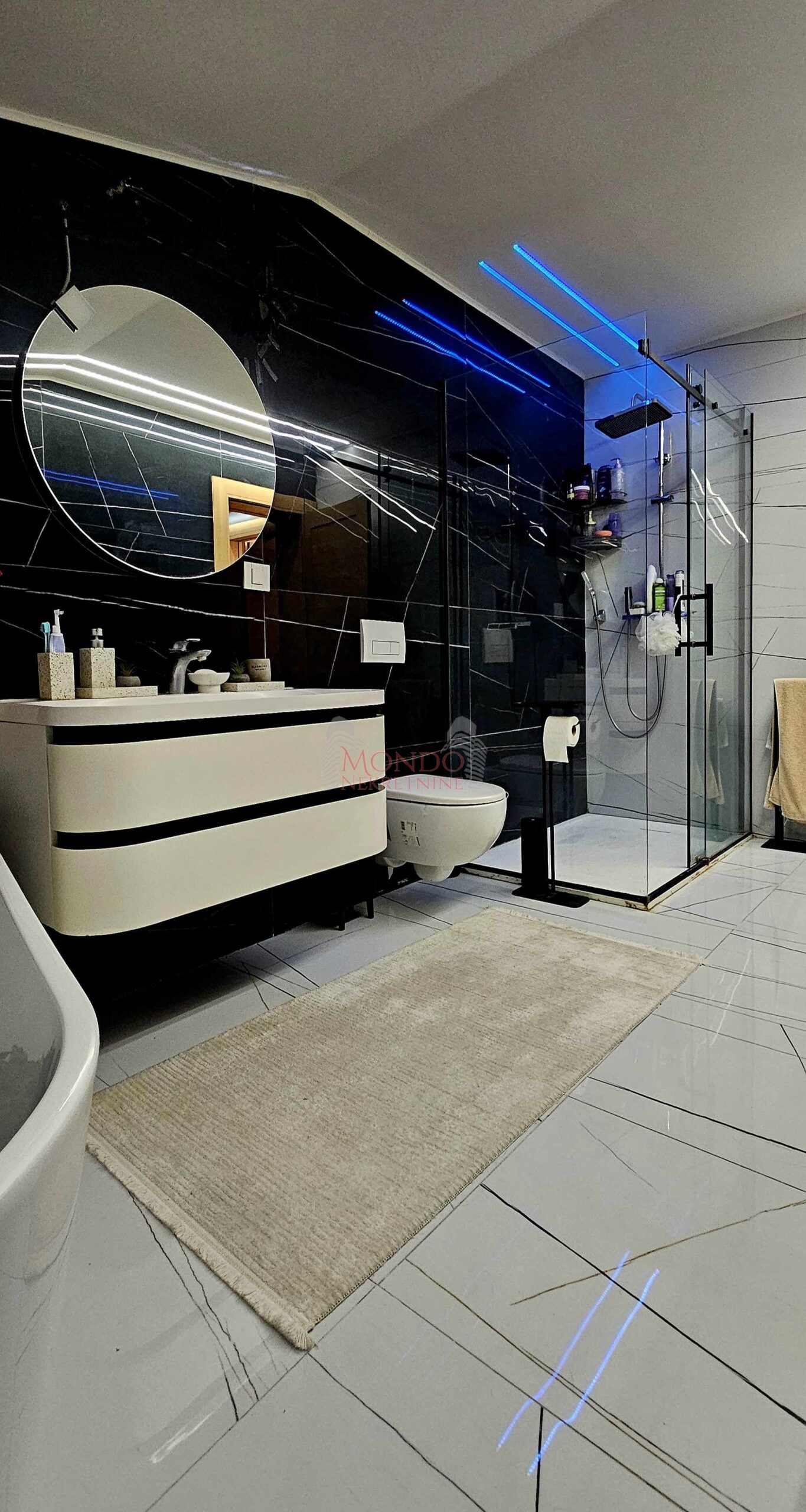 Lux  4.0 soban, 132 m2 + 46 m2, Pantelej