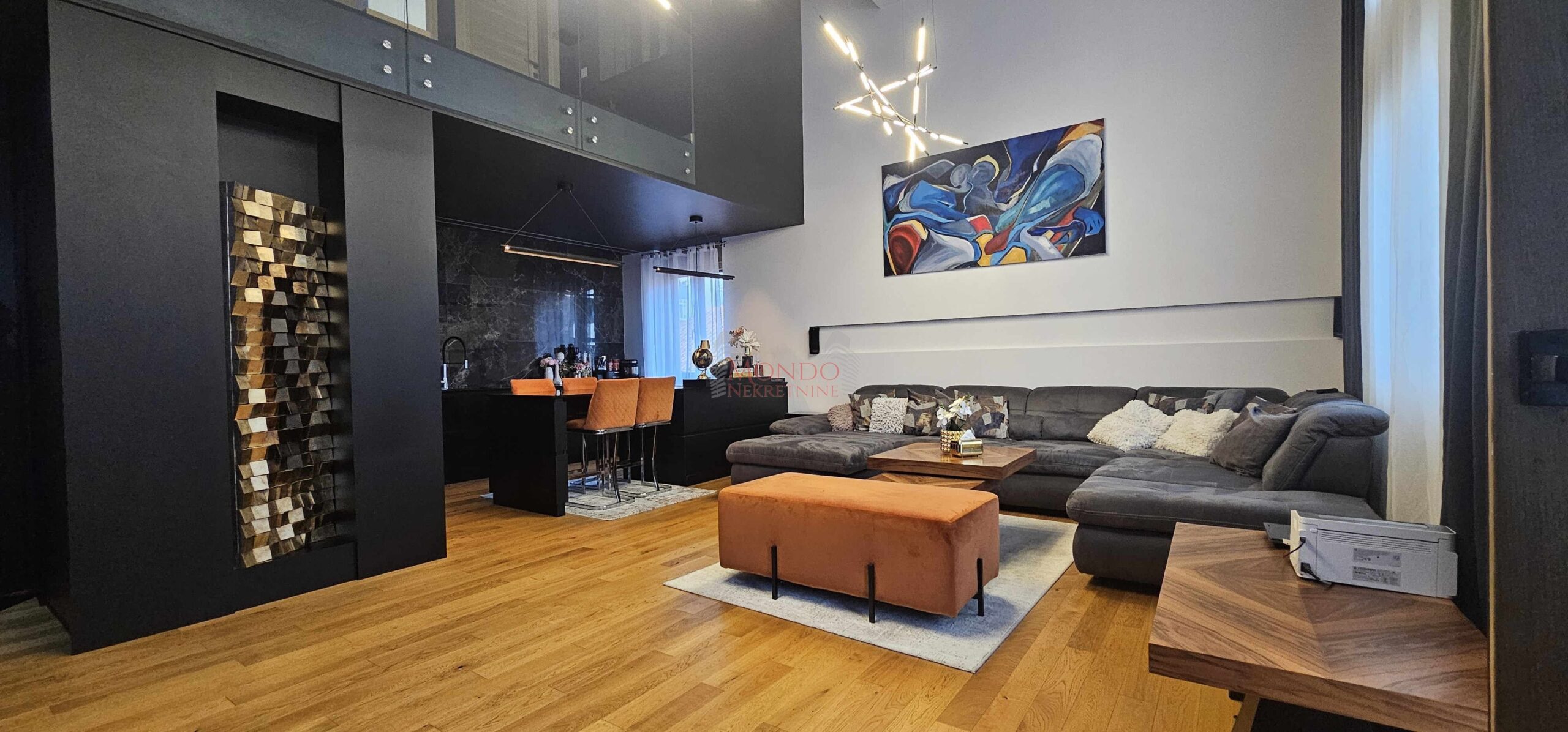 Lux  4.0 soban, 132 m2 + 46 m2, Pantelej