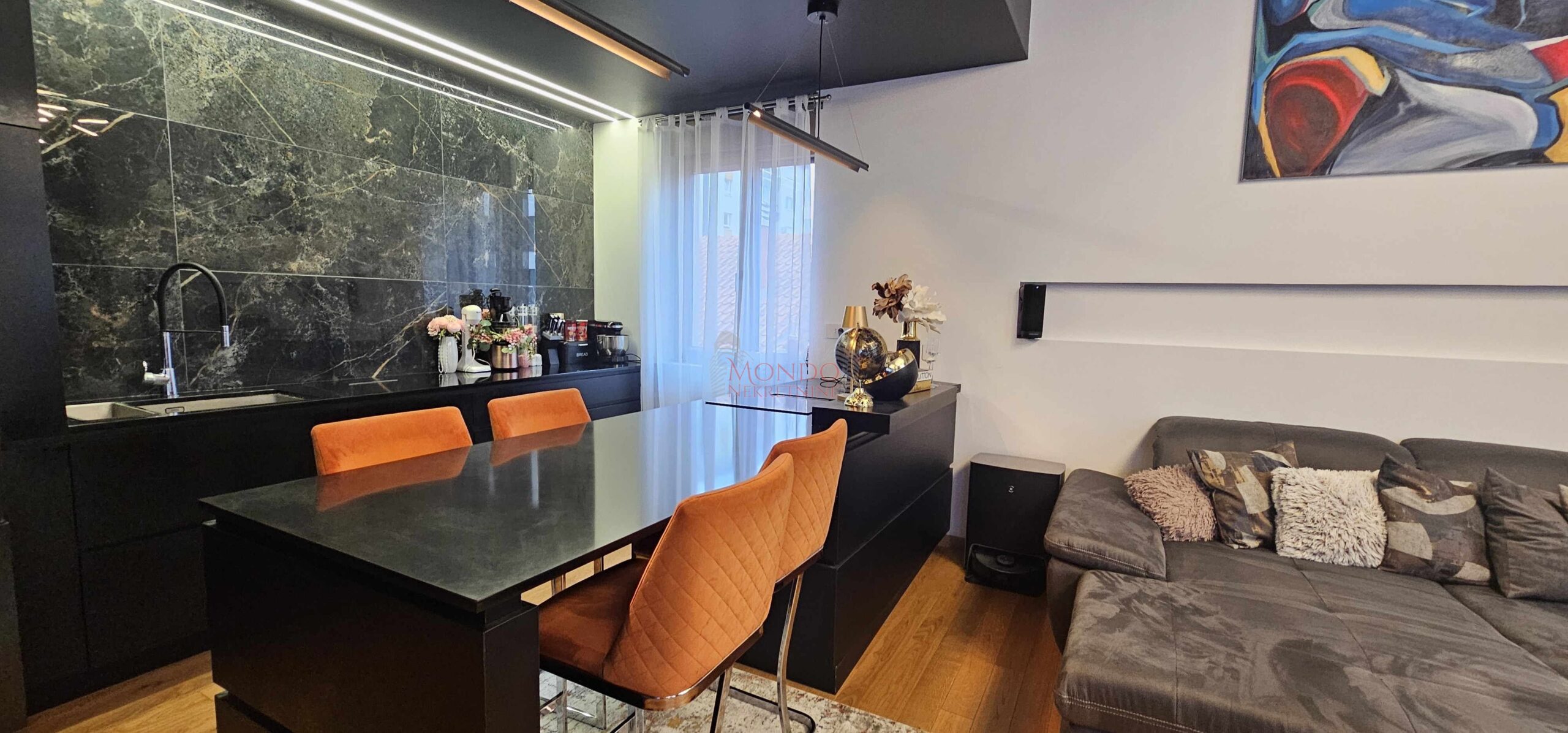 Lux  4.0 soban, 132 m2 + 46 m2, Pantelej
